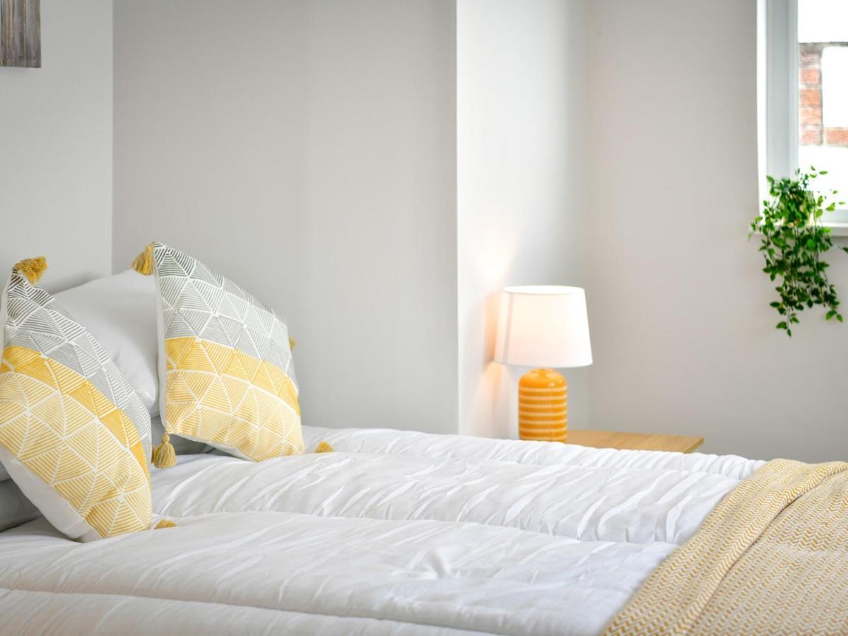 스완지 Pass The Keys Newly Refurbished Modern Bungalow - Pets Welcome 빌라 외부 사진