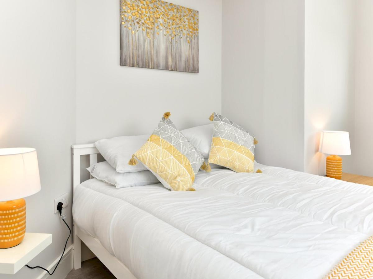스완지 Pass The Keys Newly Refurbished Modern Bungalow - Pets Welcome 빌라 외부 사진